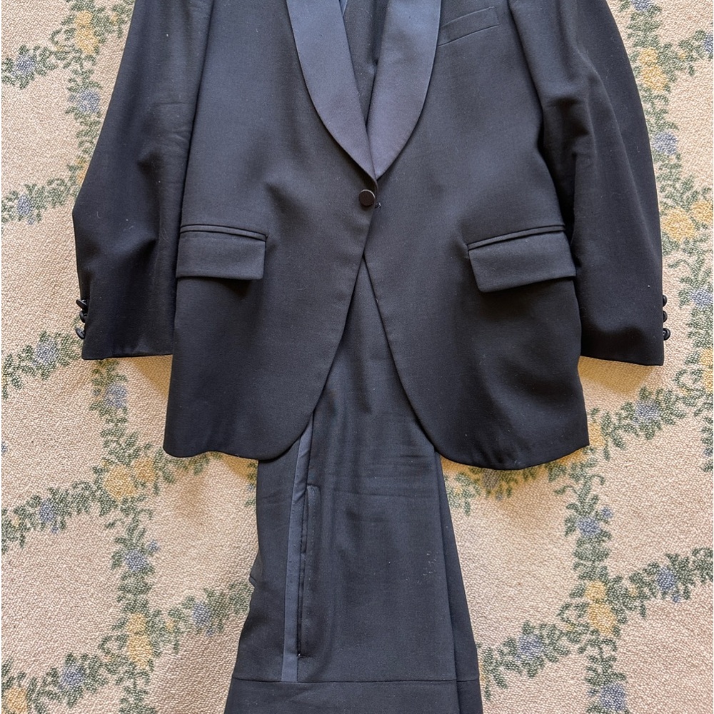 Men’s tuxedo